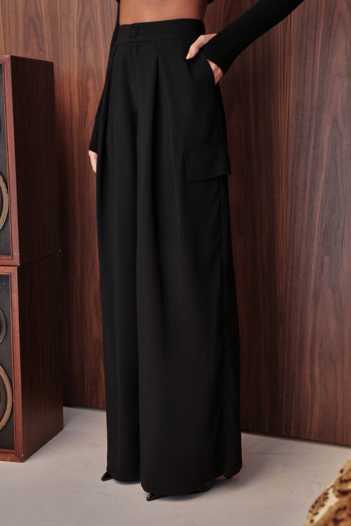 CALÇA JÚLIA ALFAITARIA PREGAS - PRETO