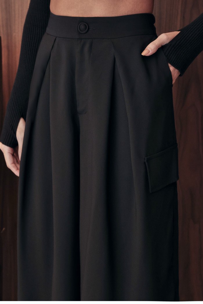 CALÇA JÚLIA ALFAITARIA PREGAS - PRETO