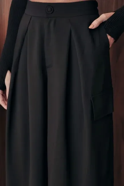 CALÇA JÚLIA ALFAITARIA PREGAS - PRETO