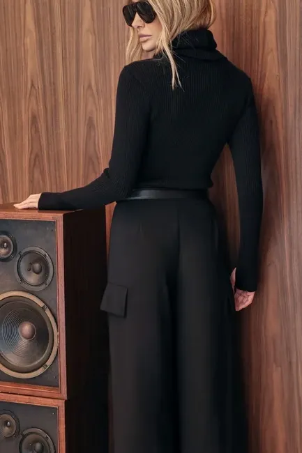 CALÇA JÚLIA ALFAITARIA PREGAS - PRETO