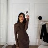 VESTIDO TAIS TULE TRANSPASSADO GLAMOROUS - MARROM
