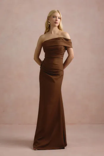 VESTIDO DE FESTA FABIANE ASSIMÉTRICO OMBRO - MARROM
