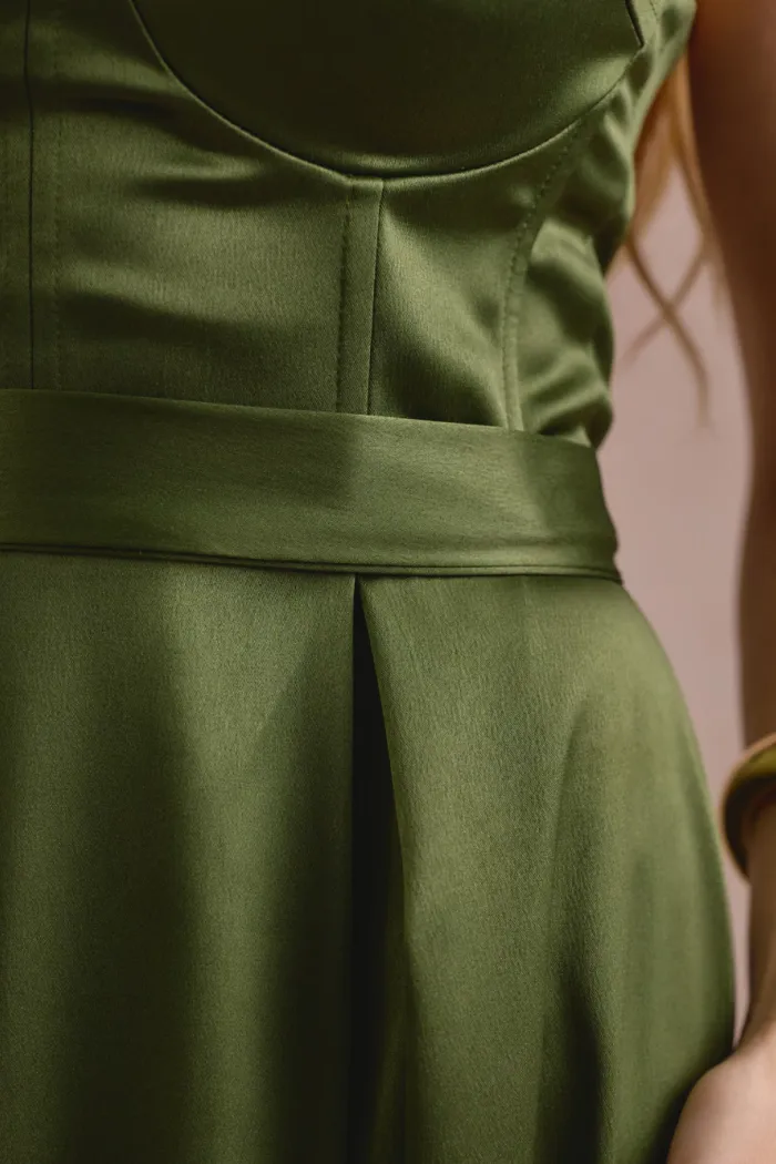 VESTIDO DE FESTA T.Q.C CORSET COM FAIXA LAÇO IVANA - VERDE OLIVA