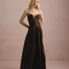VESTIDO DE FESTA NORUEGA CREPE ACETINADO - MARROM