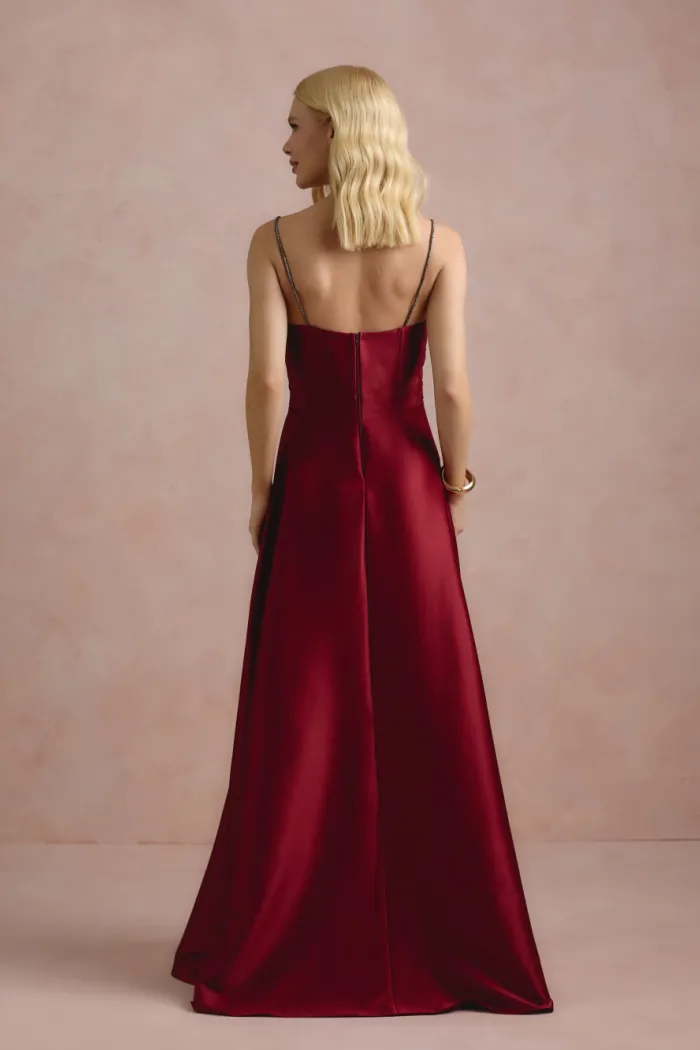 VESTIDO DE FESTA NORUEGA CREPE ACETINADO - VINHO
