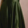 VESTIDO DE FESTA NORUEGA CREPE ACETINADO - VERDE OLIVA