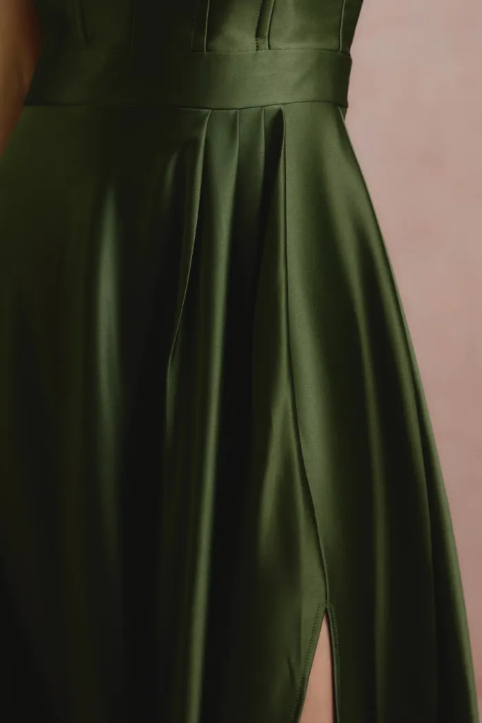 VESTIDO DE FESTA NORUEGA CREPE ACETINADO - VERDE OLIVA