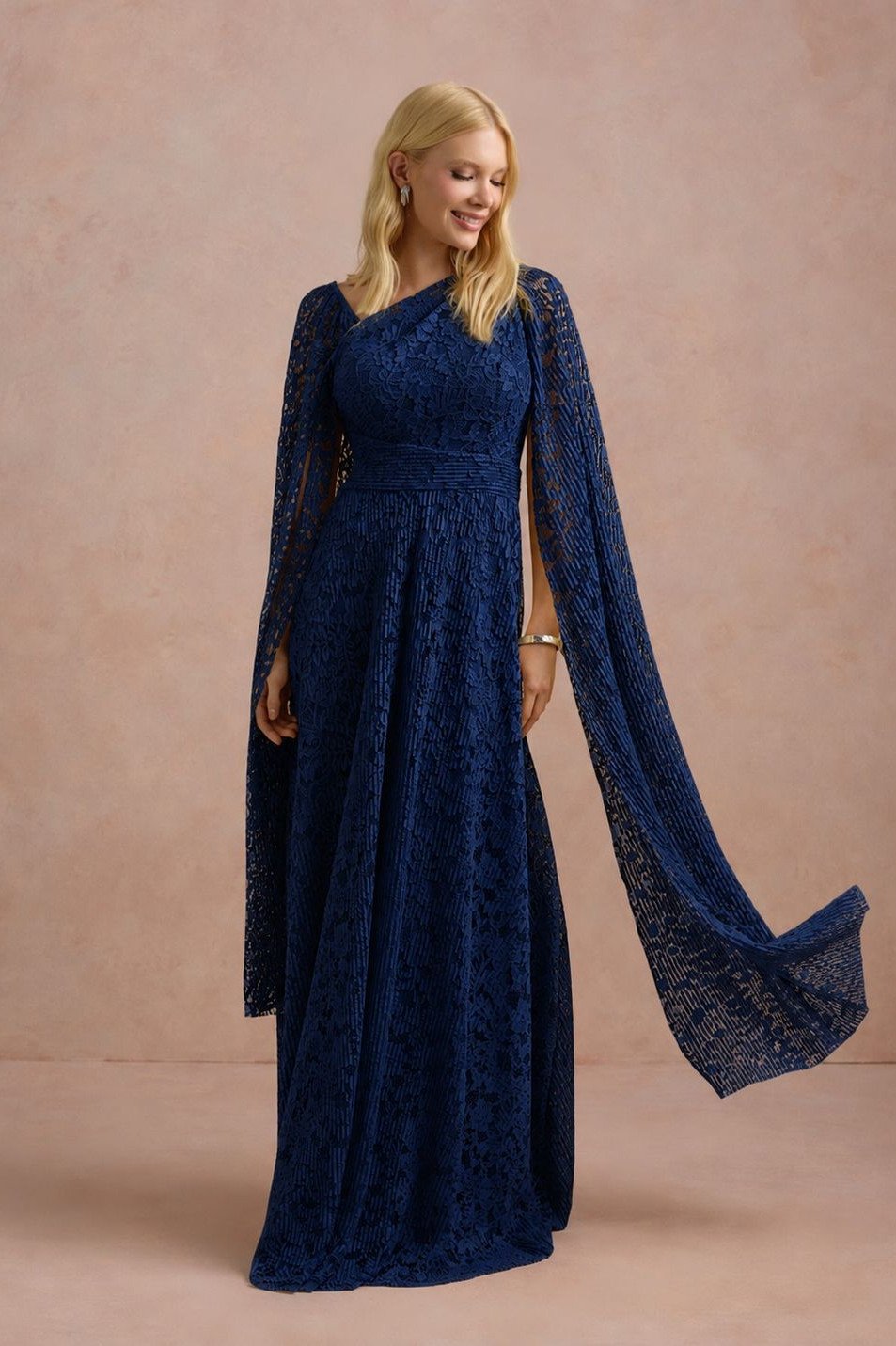 VESTIDO MARILYN RENDA UM OMBRO COM CAPA - AZUL MARINHO