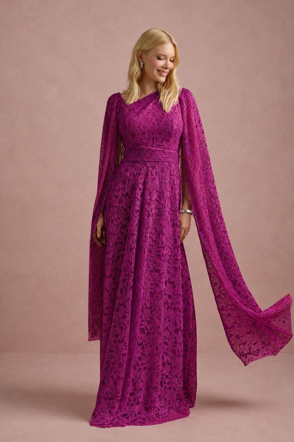 VESTIDO MARILYN RENDA UM OMBRO COM CAPA - FÚCSIA