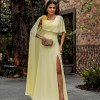 VESTIDO DE FESTA LONGO GARDEN DETALHE CAPA - AMARELO