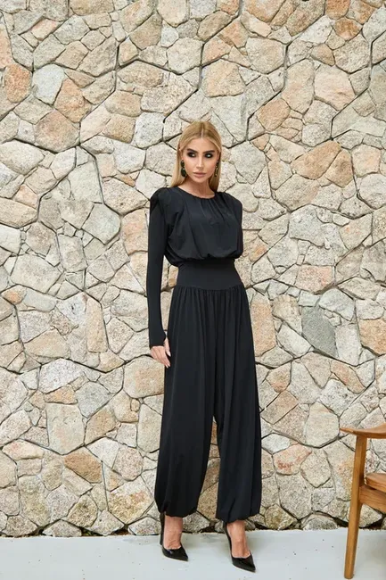 MACACÃO ALADIM MILEY MANGA LONGA - PRETO