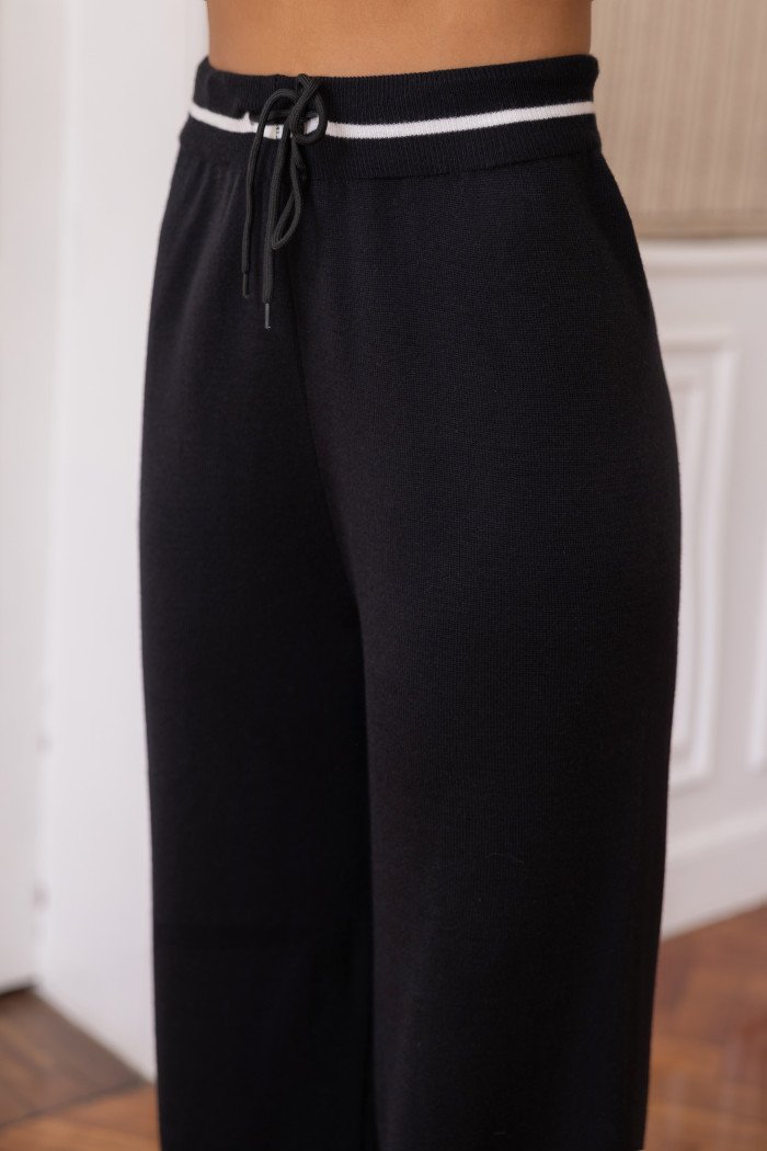 CONJUNTO ORLANDO BLUSA E CALÇA TRICÔ - PRETO