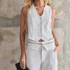 CONJUNTO COLETE E CALÇA RISCA DE GIZ MARCELA - OFF WHITE