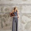 CONJUNTO COLETE E CALÇA RISCA DE GIZ MARCELA - CINZA