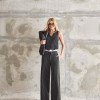 CONJUNTO COLETE E CALÇA RISCA DE GIZ MARCELA - PRETO