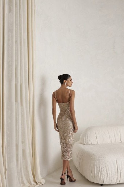 VESTIDO ADRIANE MIDI TULE BORDADO - DOURADO