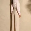 CALÇA ALICE ALFAIATARIA 2 BOTÕES - BEGE
