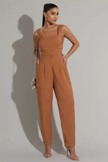 CALÇA MISS ALFAIATARIA BOTÃO FORRADO - CARAMELO