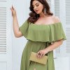 VESTIDO OMBRO A OMBRO KAROLINE PLUS - VERDE OLIVA