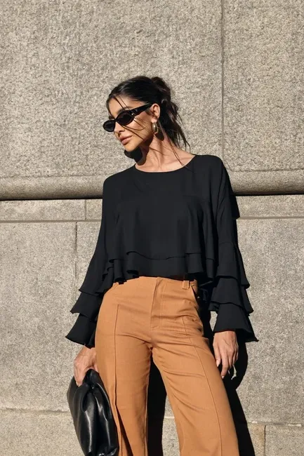 BLUSA MANGA BABADO CINTIA - PRETO