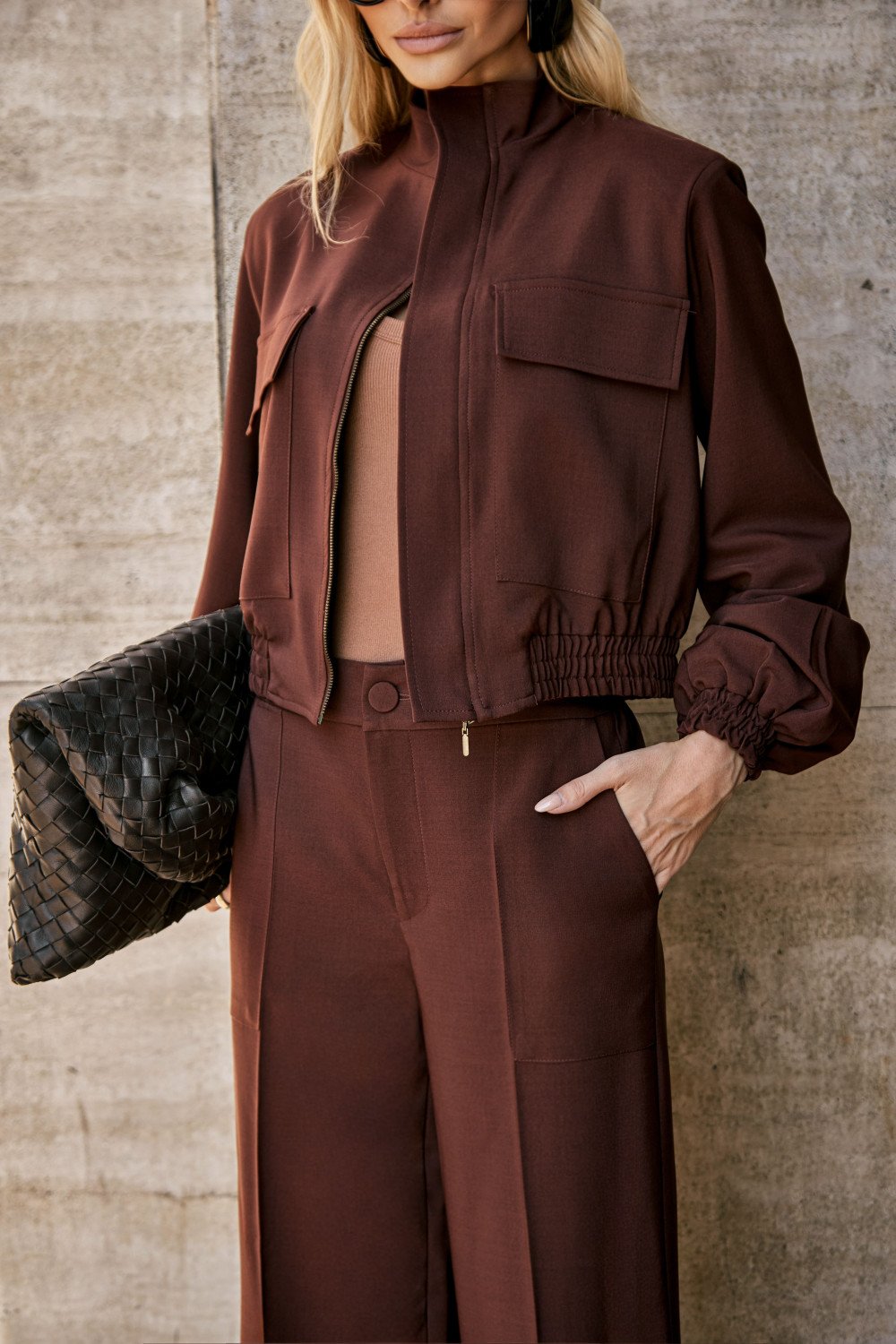 CONJUNTO BERLIM BOMBER CALÇA ALFAIATARIA - CAFÉ