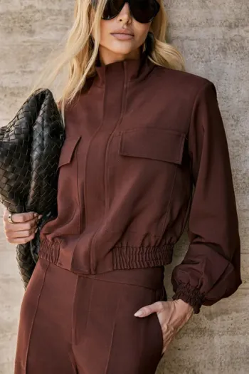 CONJUNTO BERLIM BOMBER CALÇA ALFAIATARIA - CAFÉ