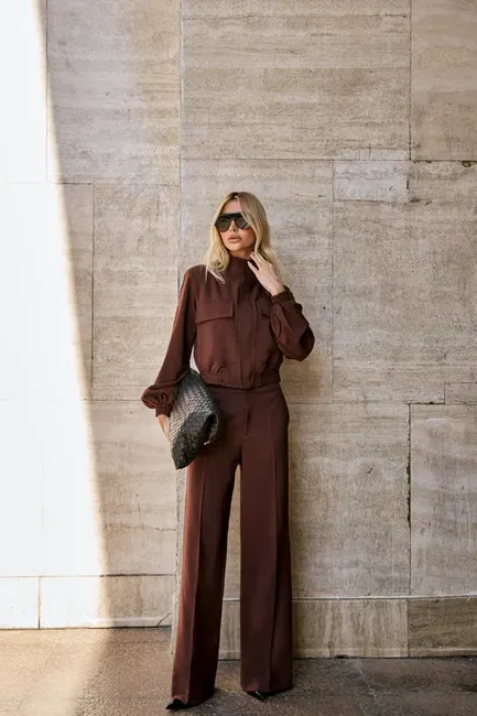 CONJUNTO BERLIM BOMBER CALÇA ALFAIATARIA - CAFÉ