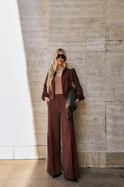 CONJUNTO BERLIM BOMBER CALÇA ALFAIATARIA - CAFÉ