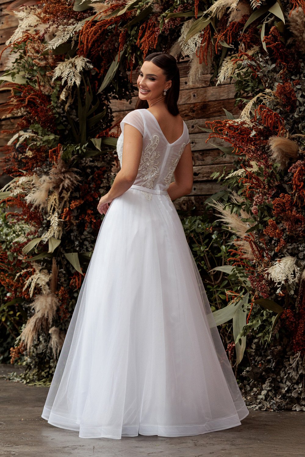 VESTIDO LUANA TULE BORDADO DECOTE V NOIVINHAS - BRANCO