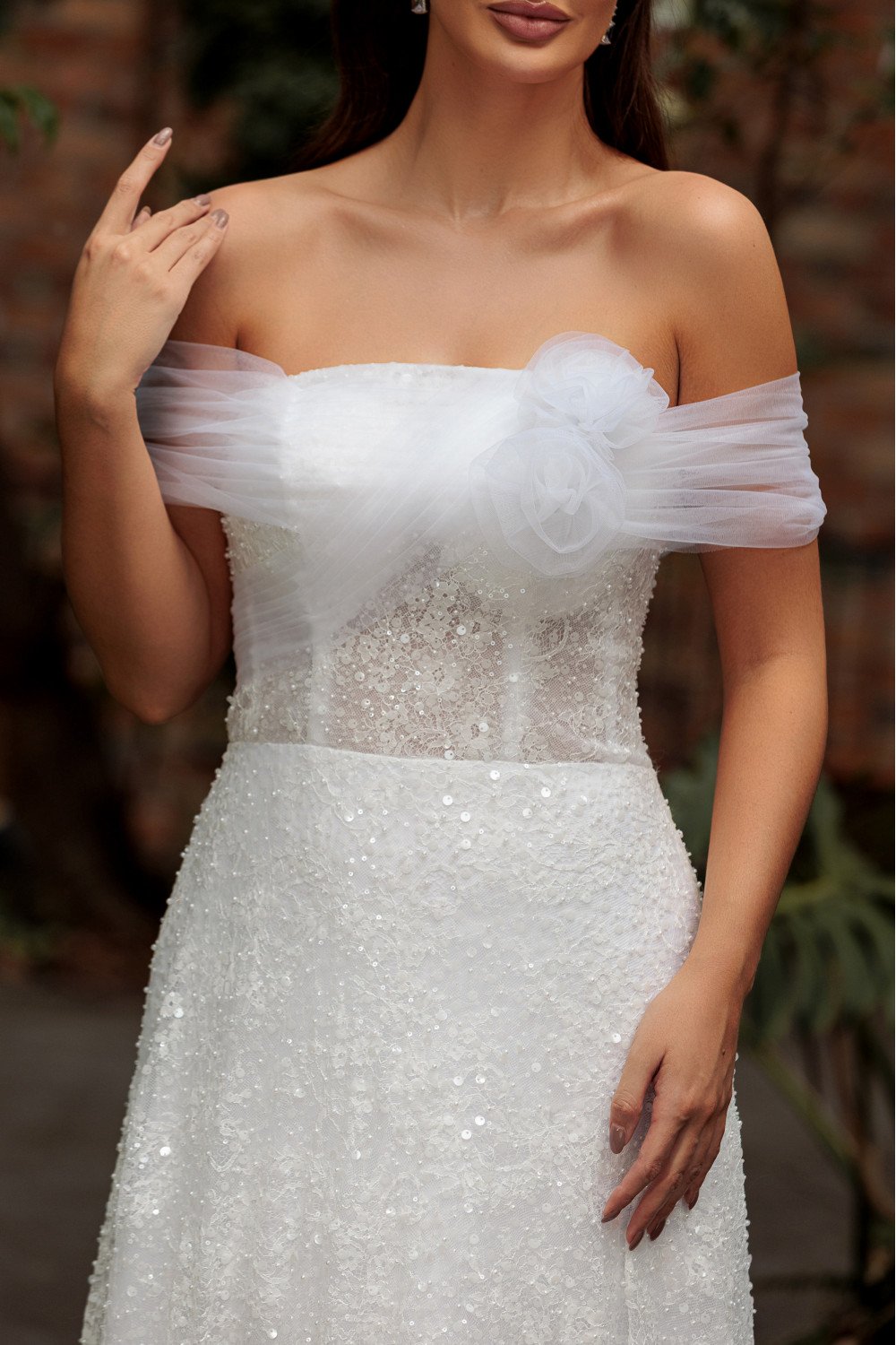 VESTIDO THAISE OMBRO A OMBRO TULE PEDRARIA NOIVINHAS - BRANCO