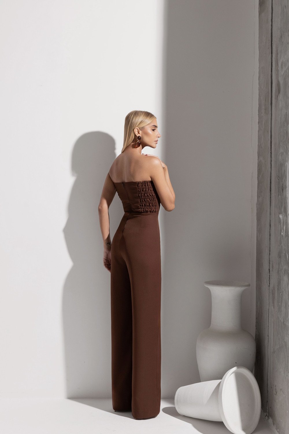 MACACÃO LILIAN T.Q.C.  ALFAIATARIA PREMIUM - MARROM