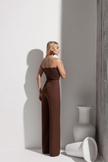 MACACÃO LILIAN T.Q.C.  ALFAIATARIA PREMIUM - MARROM