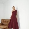 VESTIDO GLÁUCIA UM OMBRO COM LAÇO - VINHO