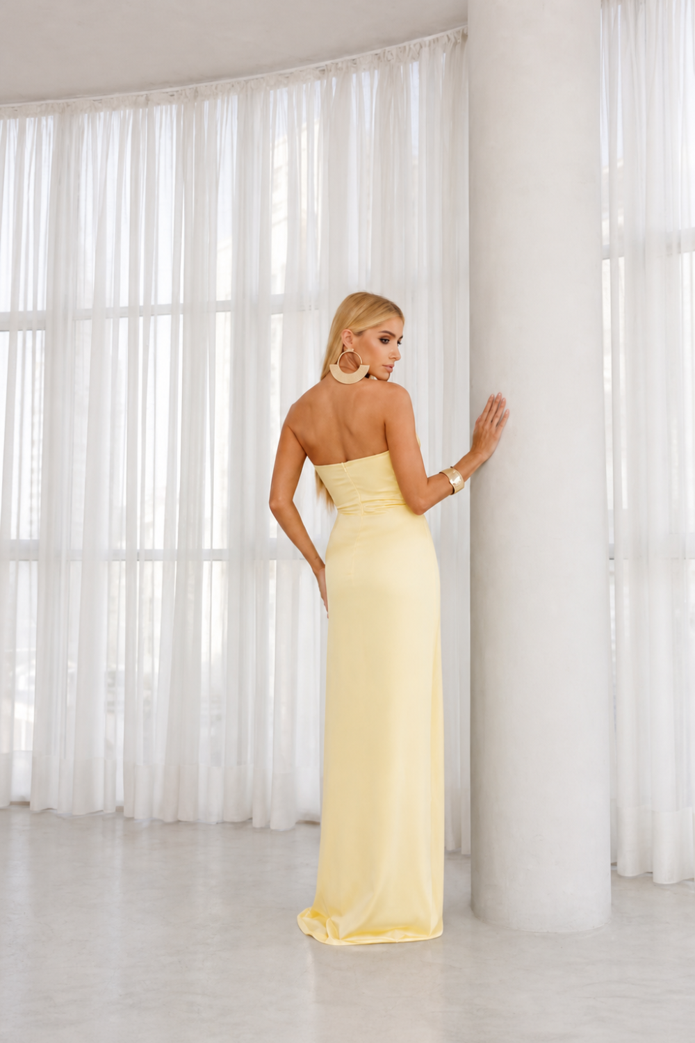VESTIDO DE FESTA BARCELONA T.Q.C PLISSADO - AMARELO