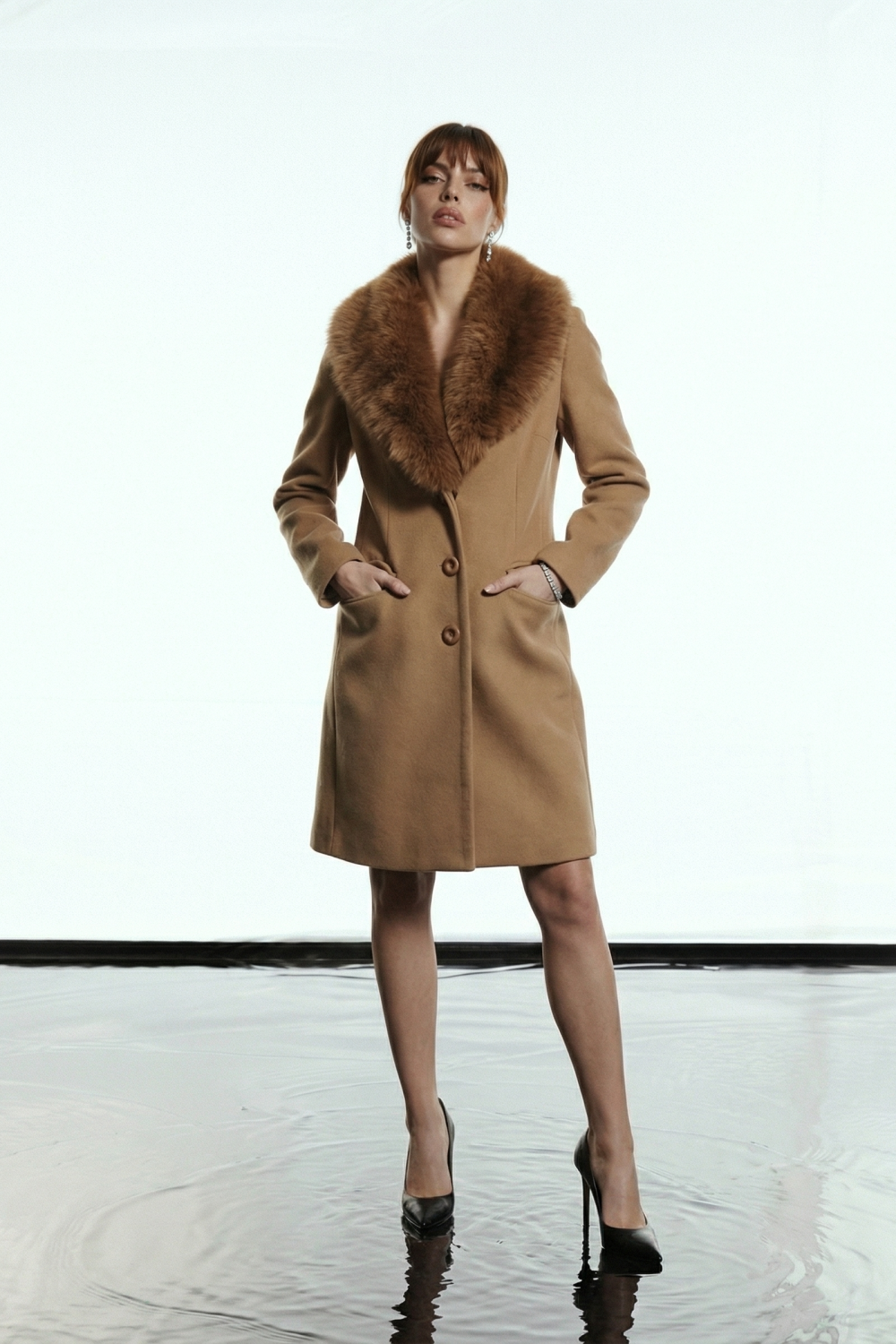 CASACO AURORA GOLA PELOS GLAMOROUS - CAMEL