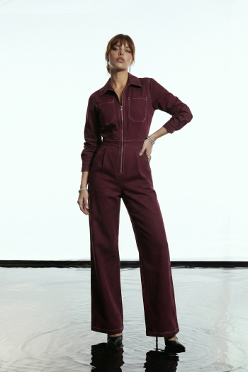 MACACÃO JESSICA SARJA ZÍPER GLAMOROUS - VINHO