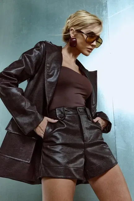 BLAZER IRLANDA COURO CROCO - CAFÉ