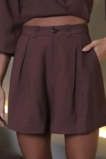 CONJUNTO TAMIRES CASAQUETO E SHORTS ALFAIATARIA - CAFÉ