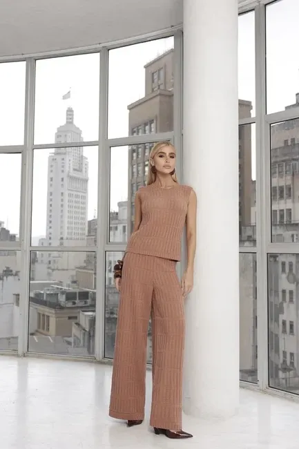 CONJUNTO ADELE REGATA E CALÇA TRICÔ - ROSÉ