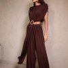 CONJUNTO RENATA CALÇA E BLUSA CROPPED OMBREIRAS - MARROM