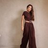 CONJUNTO RENATA CALÇA E BLUSA CROPPED OMBREIRAS - MARROM