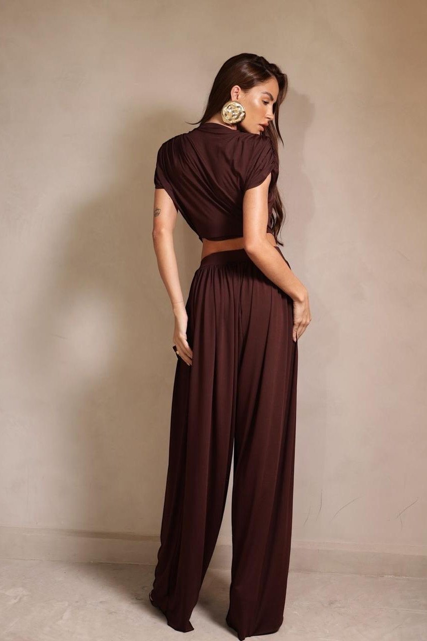 CONJUNTO RENATA CALÇA E BLUSA CROPPED OMBREIRAS - MARROM