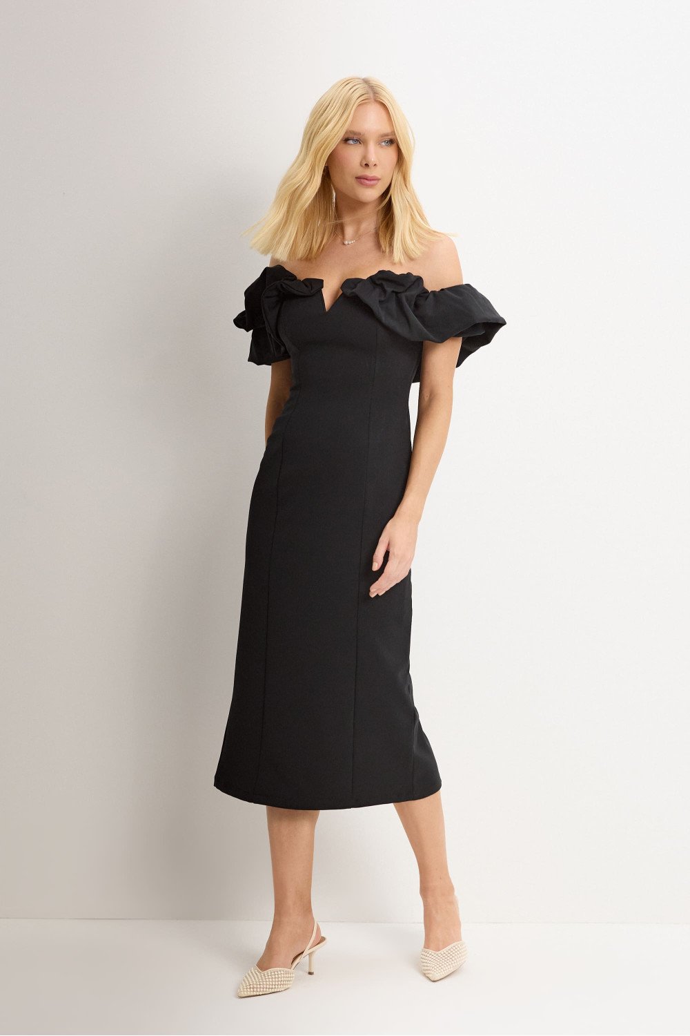 VESTIDO DRIELY MIDI DECOTE V COM BABADOS - PRETO