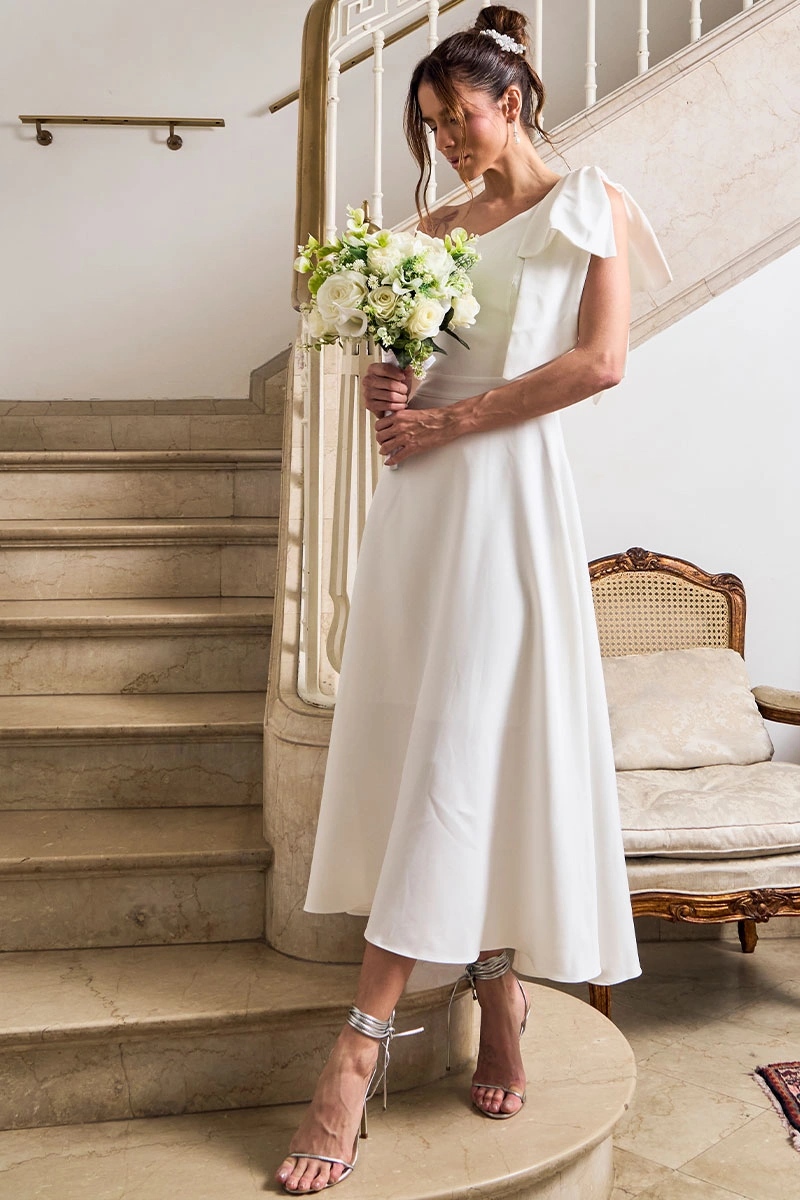 VESTIDO GLÁUCIA UM OMBRO COM LAÇO - OFF WHITE