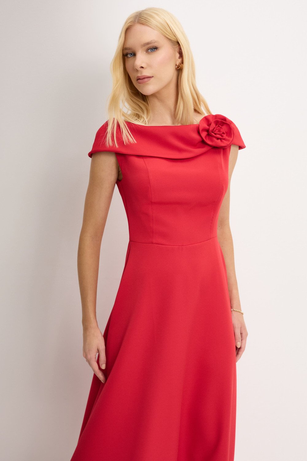 VESTIDO HILDA MIDI DETALHE FLOR - VERMELHO