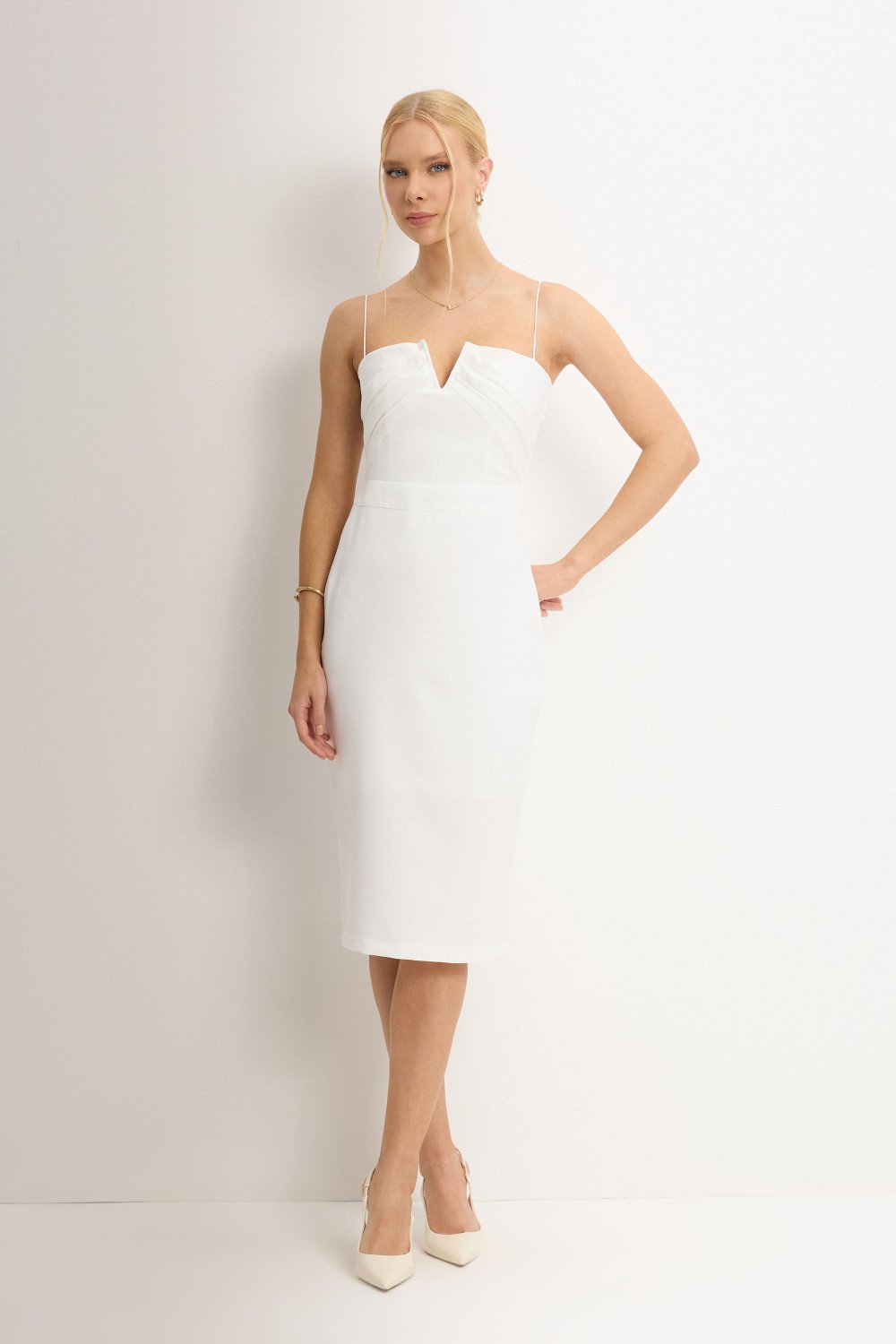 VESTIDO JULIANA TUBINHO COM PREGAS FRENTE - OFF WHITE