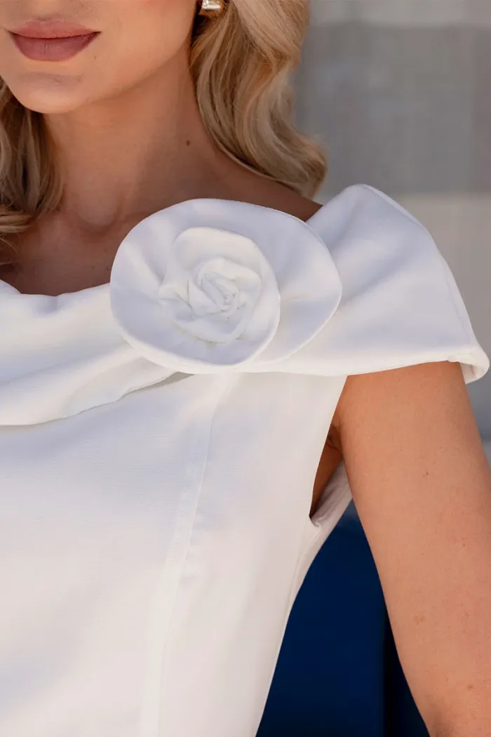 VESTIDO LEILA TUBINHO COM DETALHE FLOR - OFF WHITE