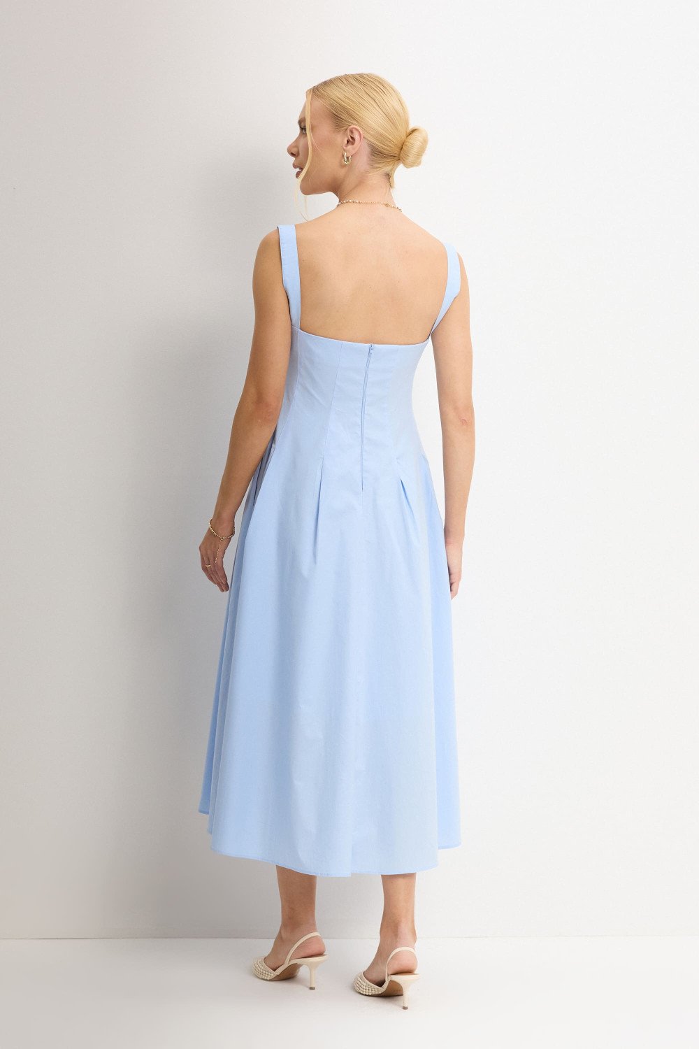 VESTIDO ORNELA COM PREGAS E DETALHE LAÇO NA ALÇA - AZUL CLARO