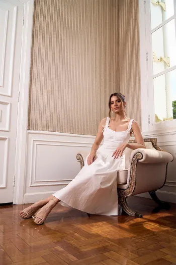 VESTIDO ORNELA COM PREGAS E DETALHE LAÇO NA ALÇA - BRANCO