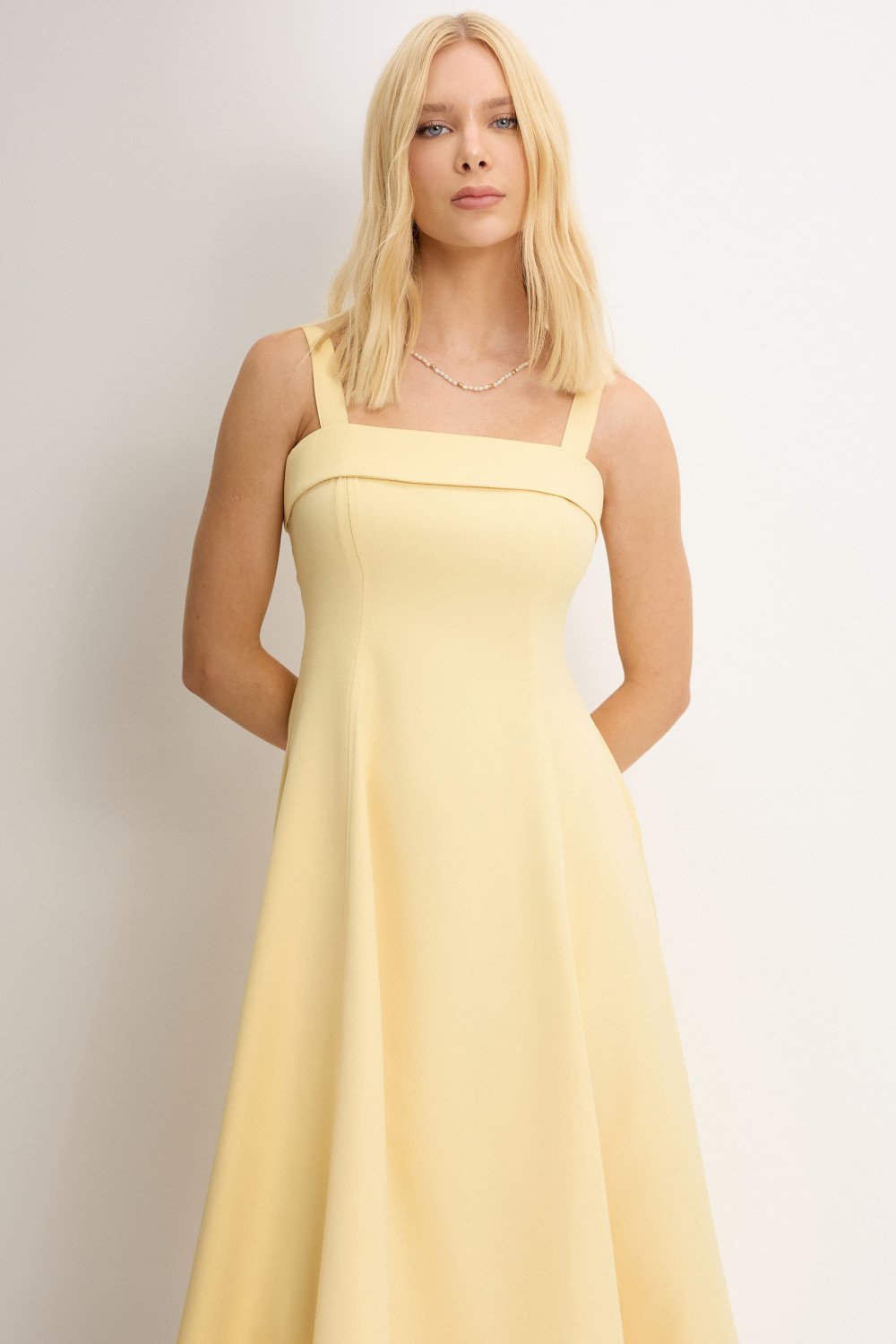 VESTIDO TEODORA COM ALÇA E BOLSOS - AMARELO